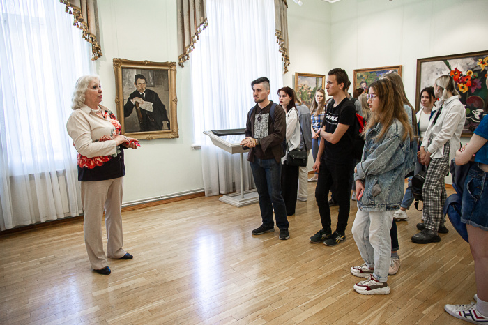Студенты КемГИК знакомятся с учреждениями культуры Томска
